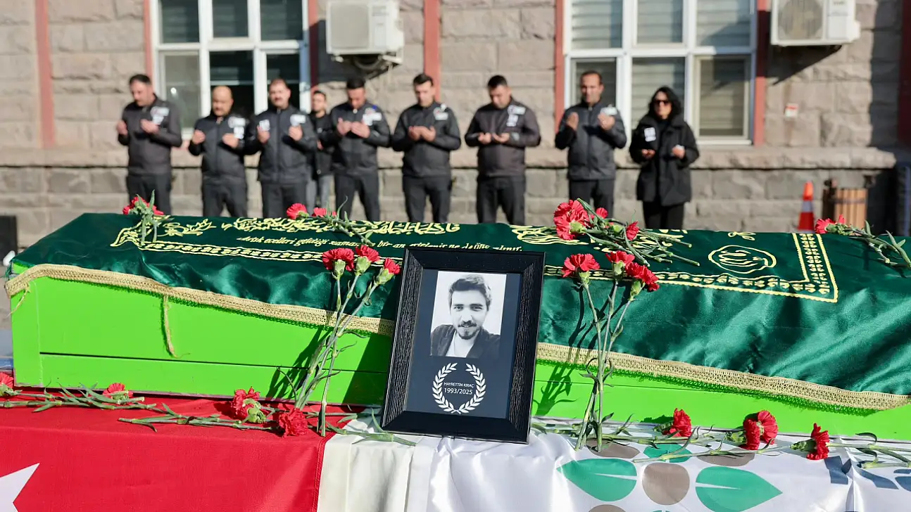 Kayseri'de o isme böyle veda ettiler! Fabrikada duygu dolu anlar