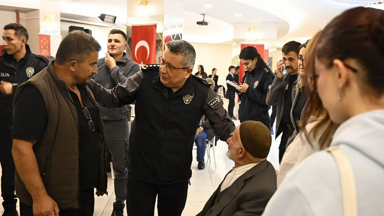 Kayseri'de şehit aileleriyle buluştu! Verdiği mesaj dikkat çekti