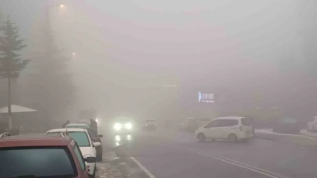 Kayseri'yi sis kapladı