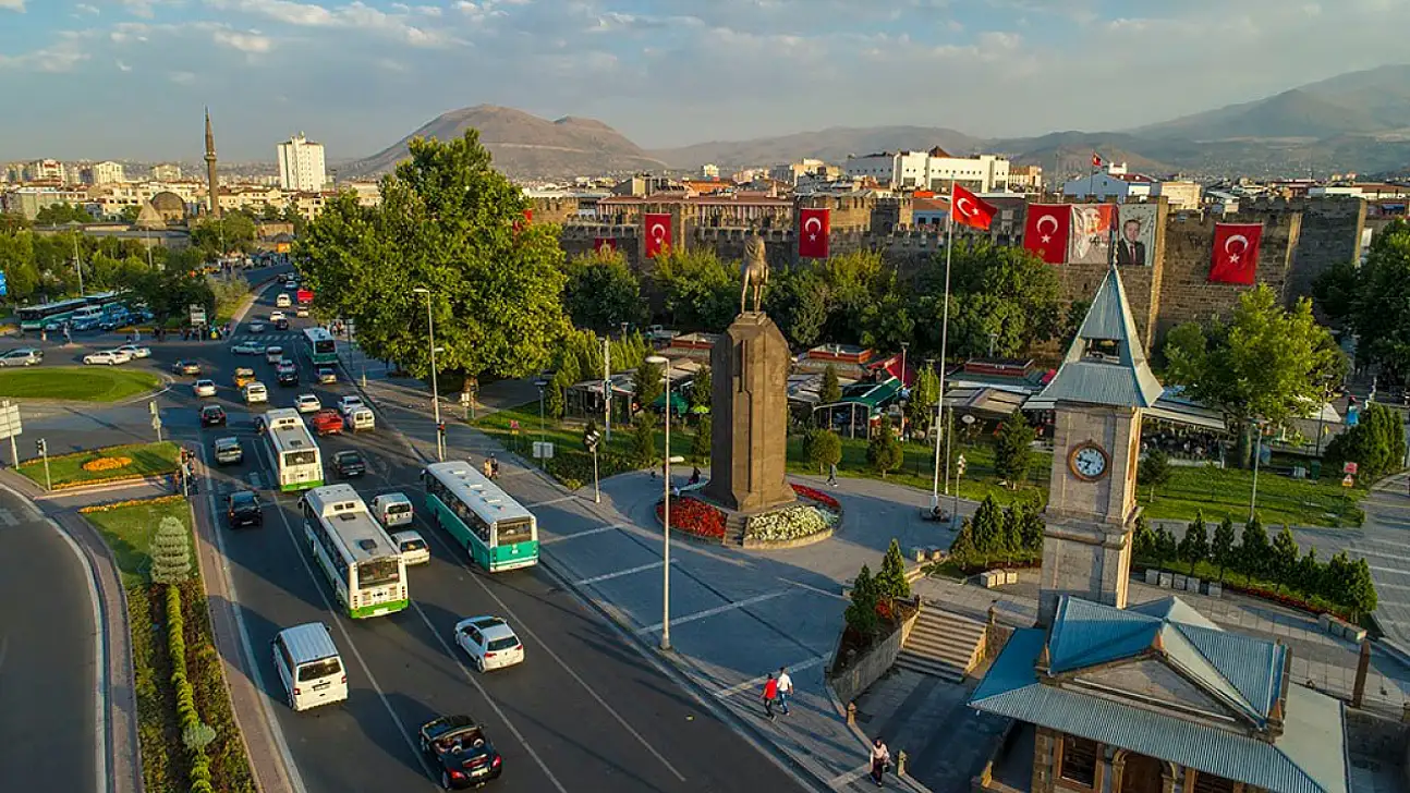 Kayseri'de trafiğe kayıtlı 544 bin araçtan kaçı otomobil çıktı? İşte o rakam!