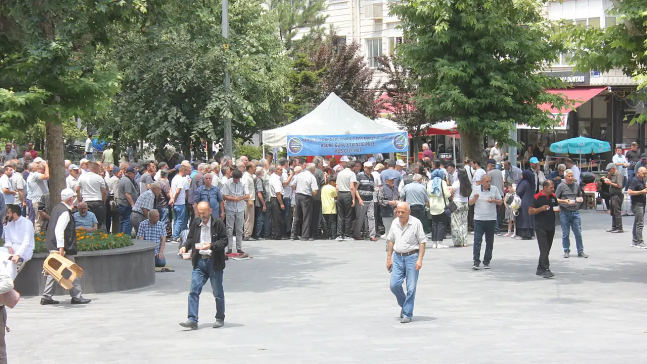 Kayseri'de ücretsiz dağıtıldı, vatandaşlar akın etti, kuyruklar oluştu