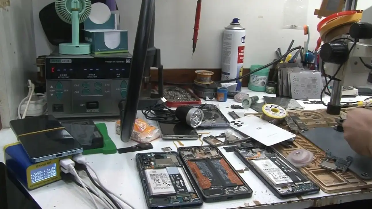 Kayseri'de uzmanı uyardı! Yenilenen telefonlardaki tehlike