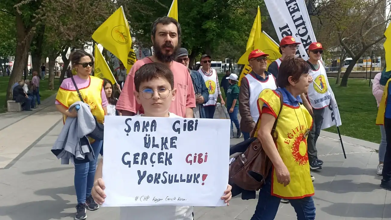Kayseri'deki 1 Mayıs kutlamalarından renkli görüntüler