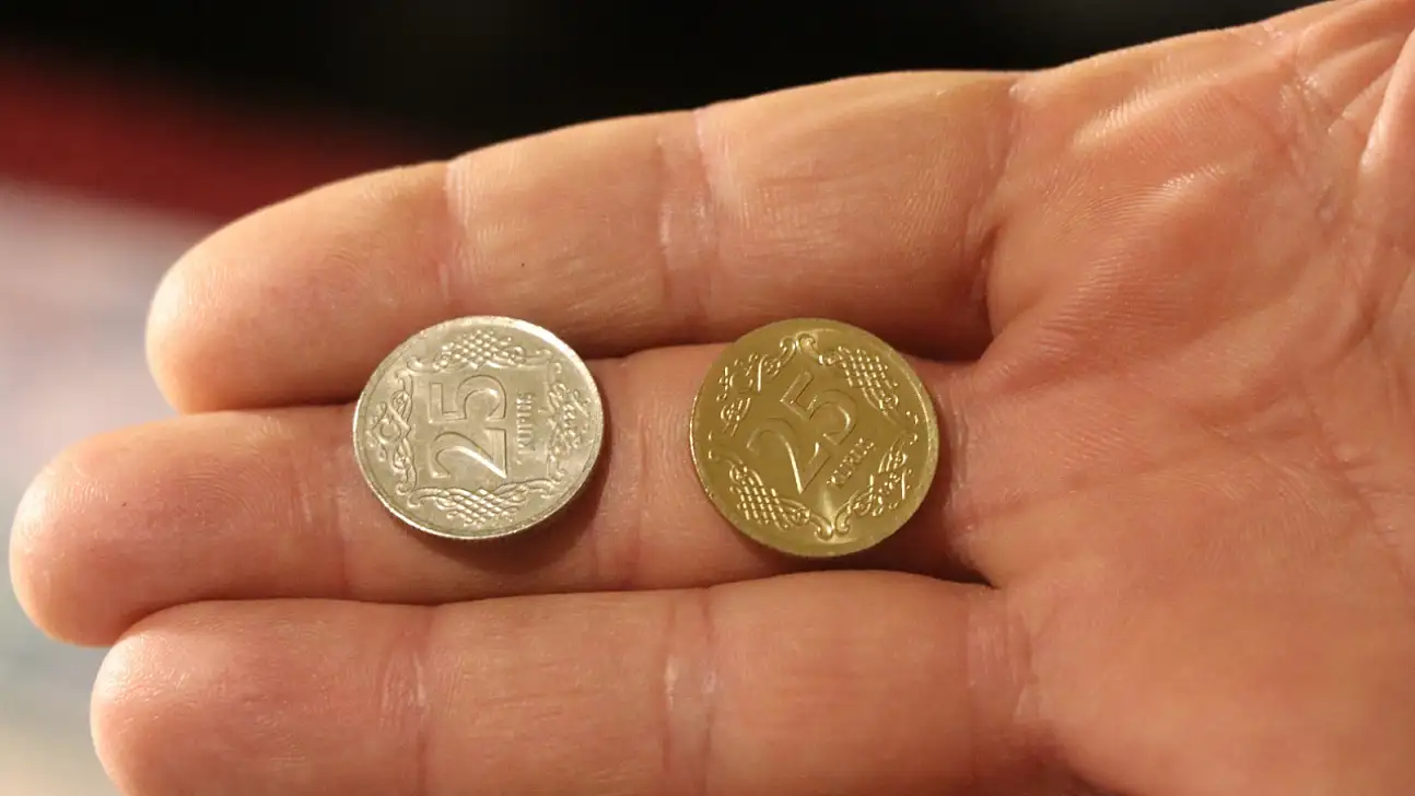 Kayseri'li koleksiyoner uyardı: Altın renkli 25 kuruşlar altın değil