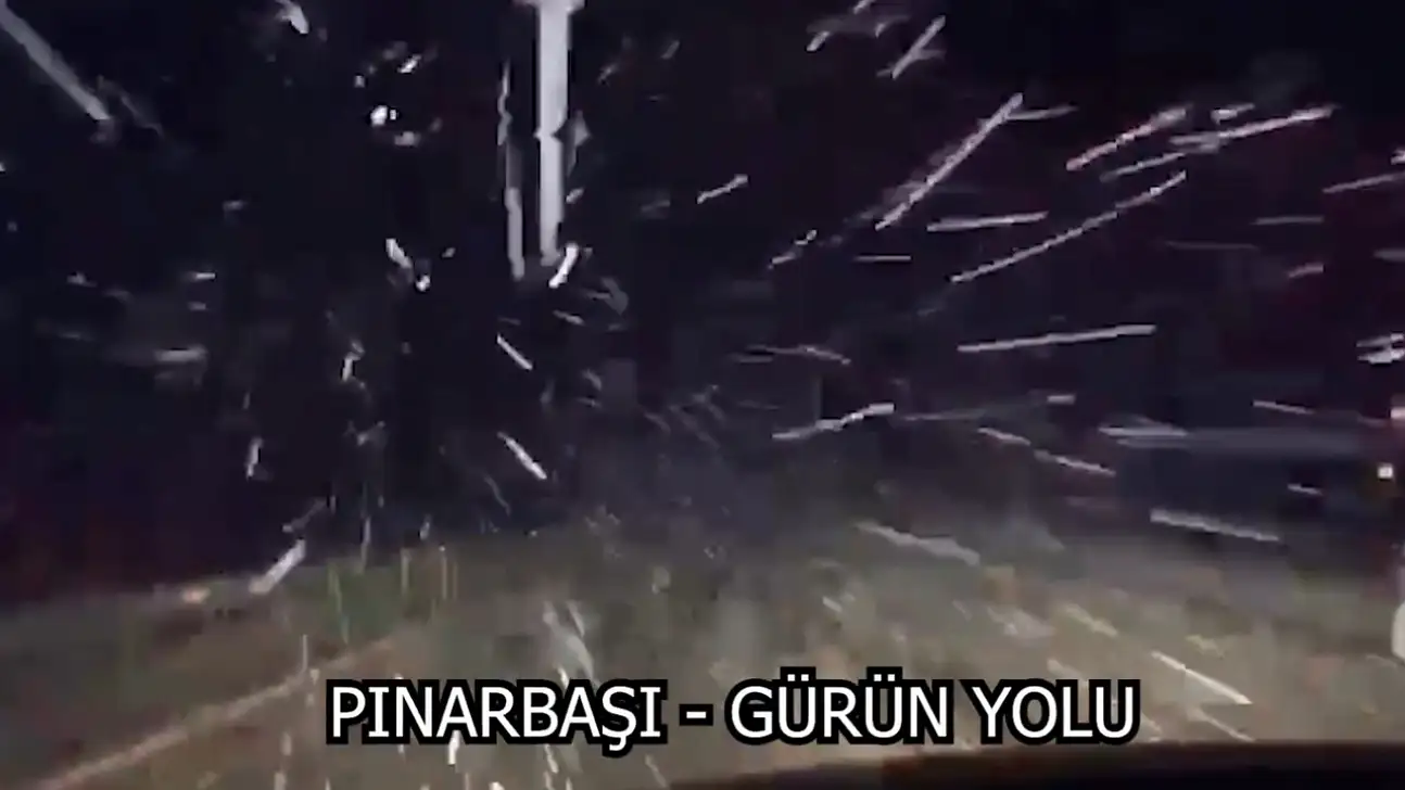 Kayseri'nin bakın hangi yollarında kar yağışı var?