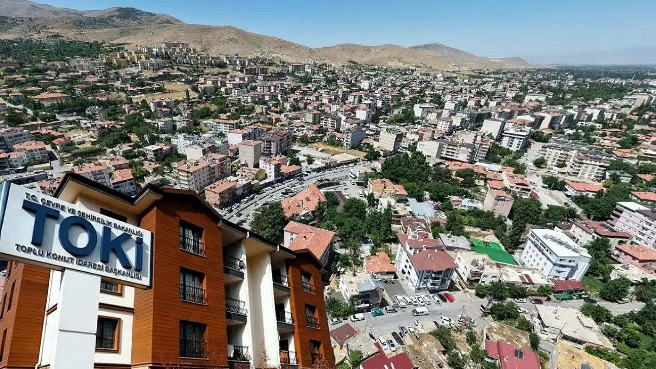 Kayseri'nin o ilçesinde TOKİ konut dağılımı açıklandı! Bakın kimler hak sahibi oldu?