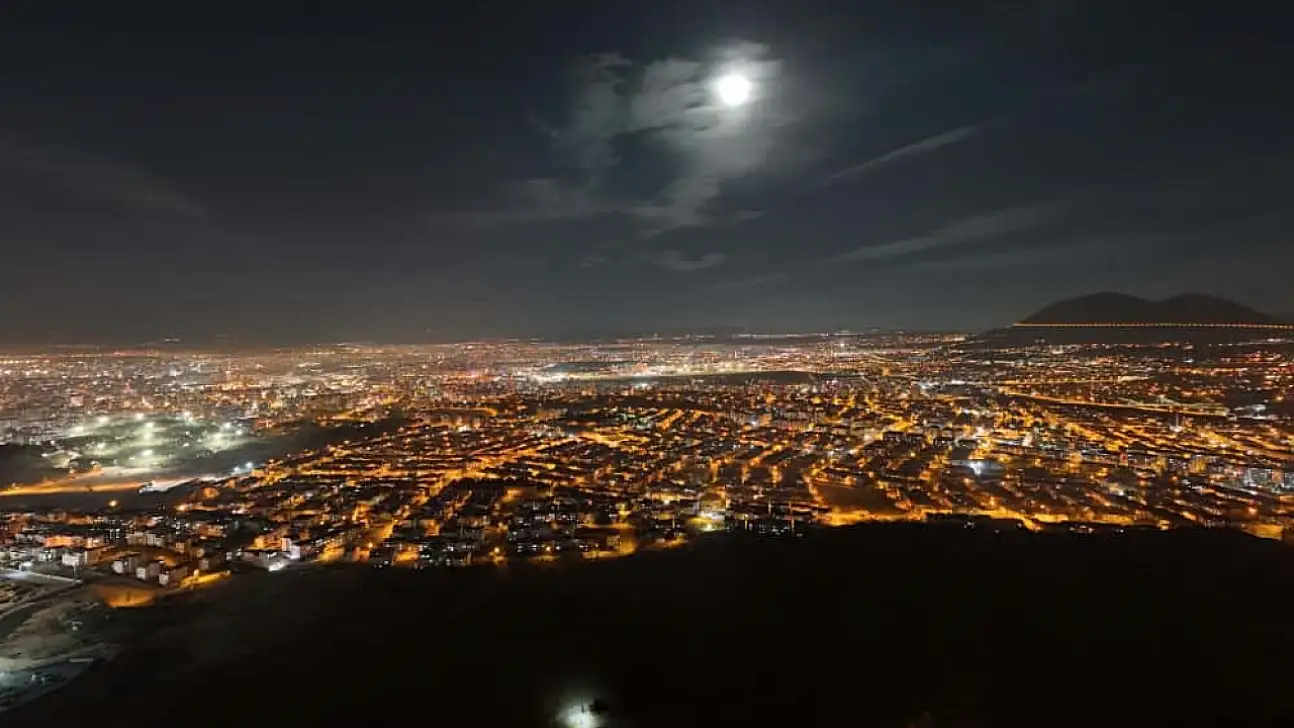 Kayseri semalarında büyüleyici gece!