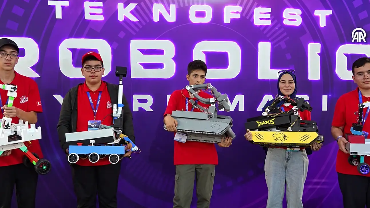 Kayserili 5 takım TEKNOFEST Robolig finalinde
