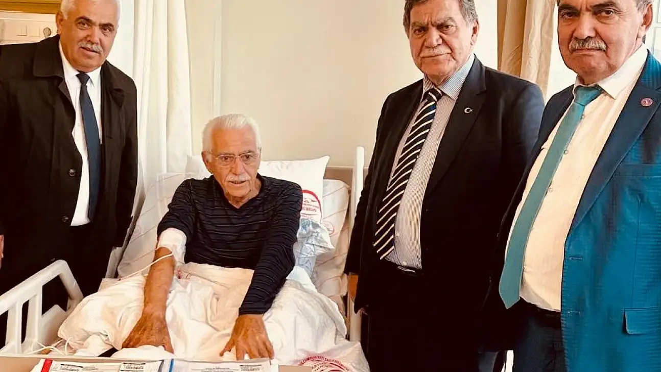 Kayserili Başkanlar bir döneme damgasını vuran ismi hastanede ziyaret etti