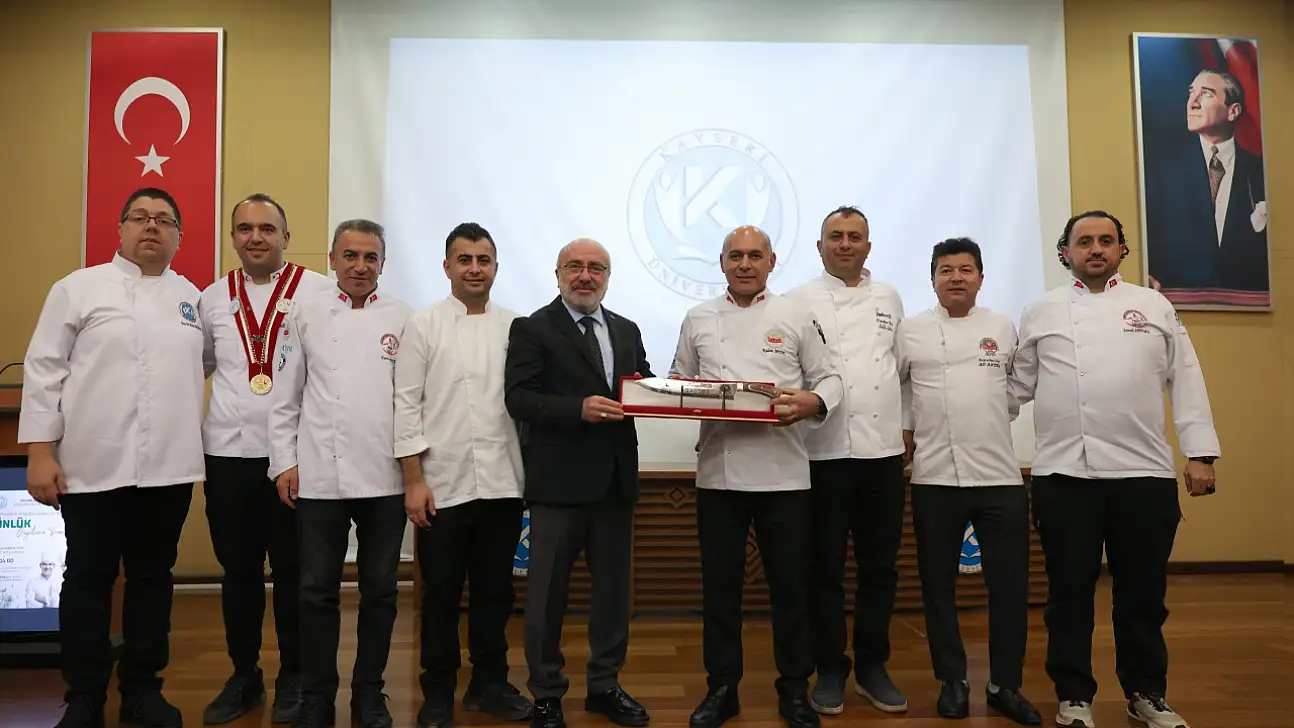 KAYÜ'de geleceğin şefleri önlüklerini giydi