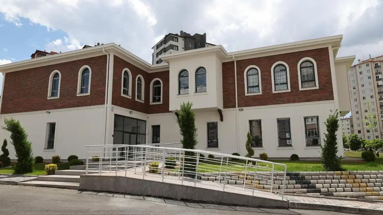 Melikgazi'de eğitime büyük destek: Yeni kur'an kursu hizmete hazır