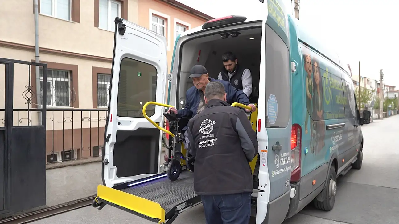 Kayseri'de hastane yolu çile olmaktan çıkıyor!