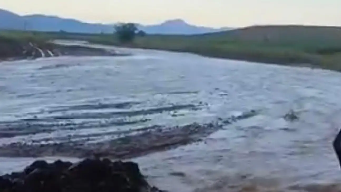 Meteoroloji uyarmıştı: Tomarza sel ve doluya teslim oldu