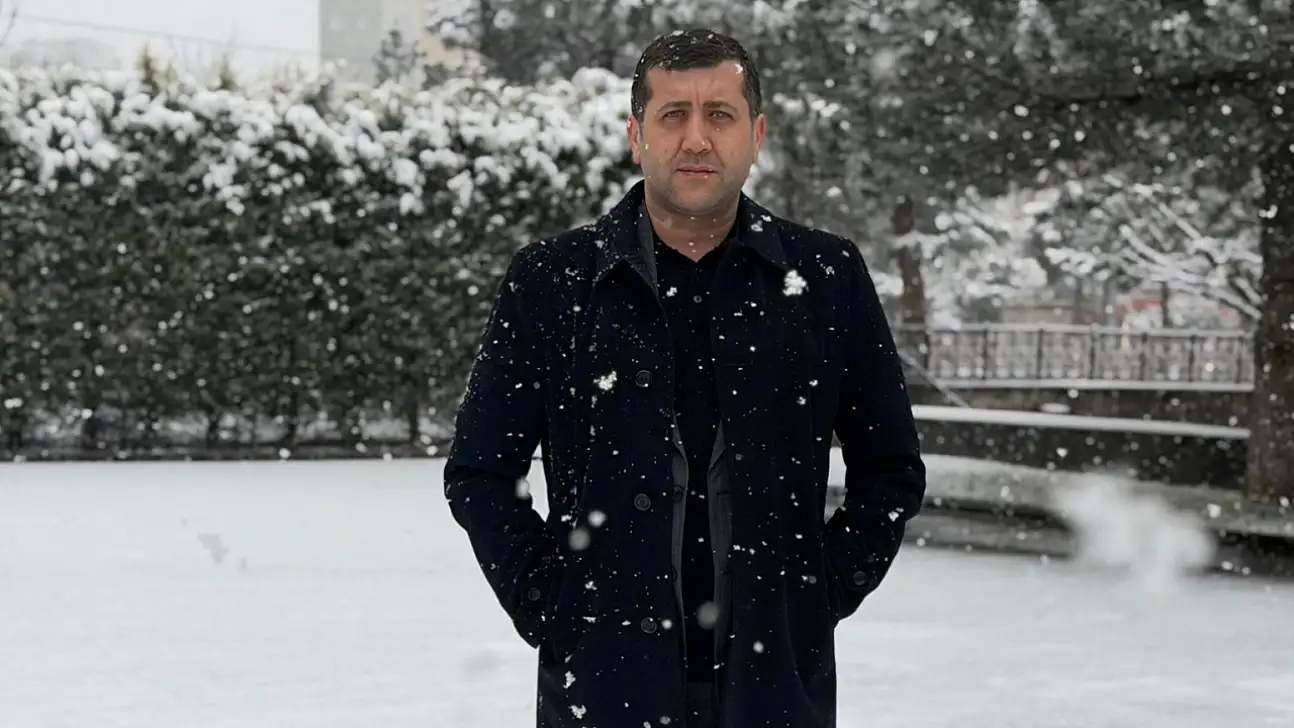 MHP'li vekilden düşündüren mesaj! Çocuklarınız namaz kılan bir hırsız olabilir