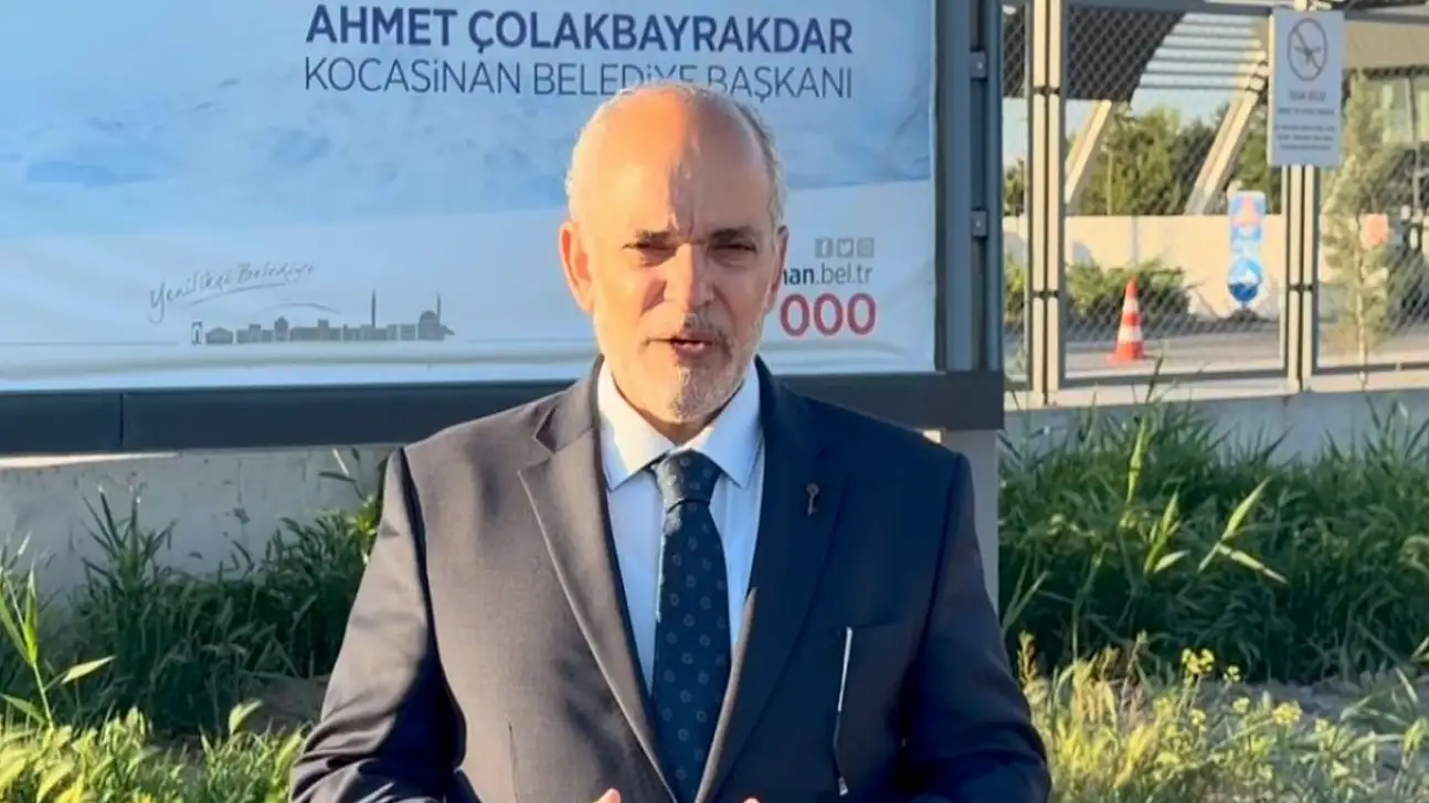 Öztürk'ten Kayserili başkanlara: Reklamı kendinize değil şehre yapın!