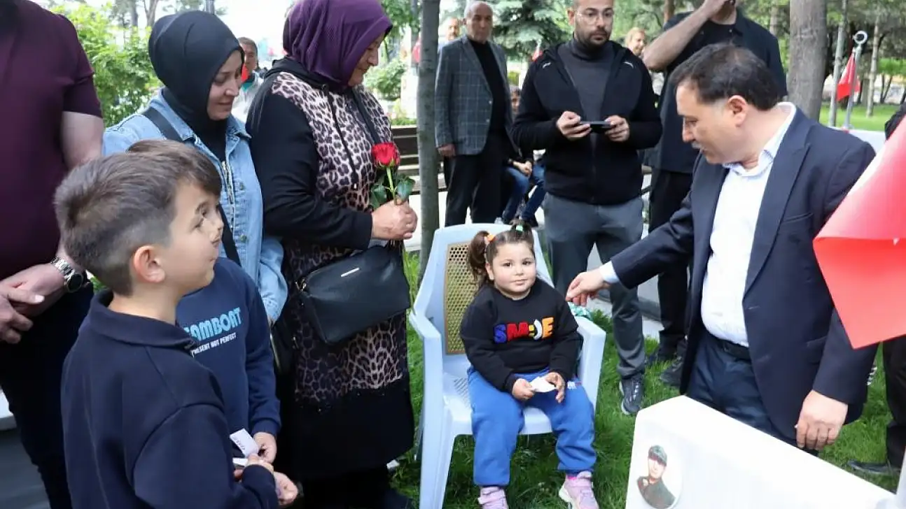 Şehitlikte bayram hüznü...