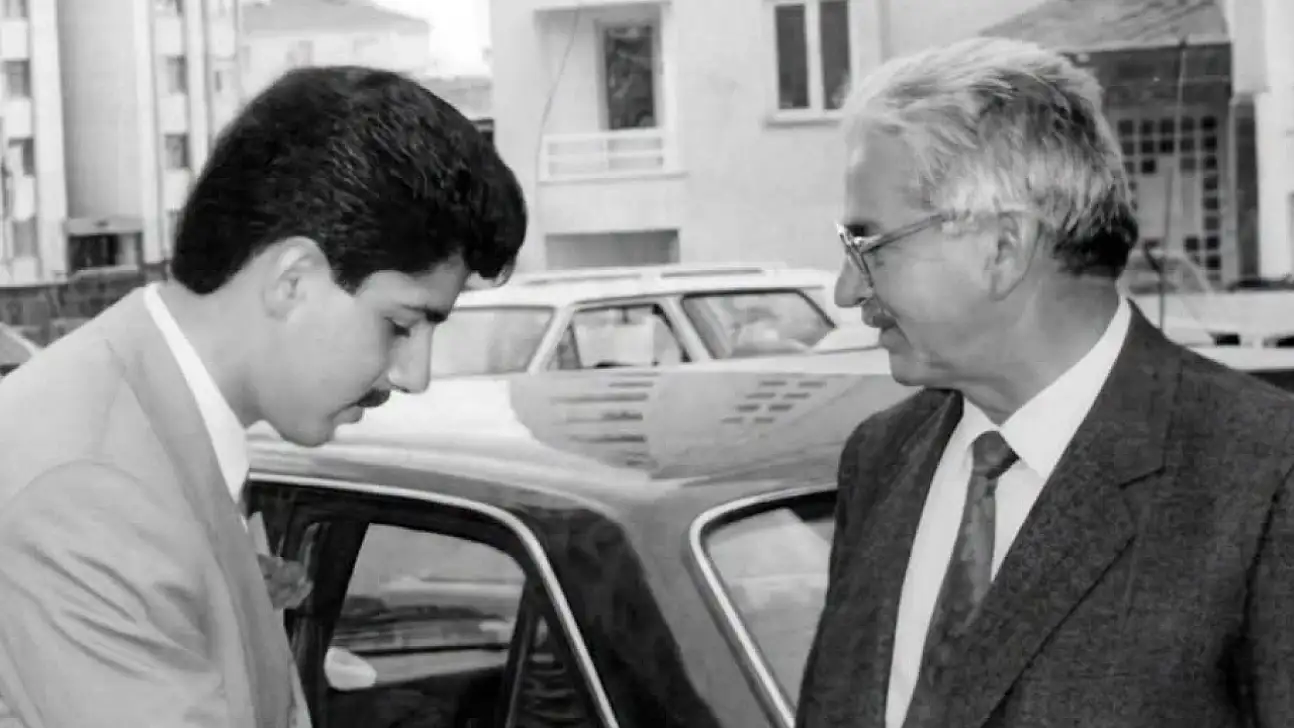 Son yıllarda her taşın altından çıkan Kayserili bu ünlüyü tanıdınız mı?
