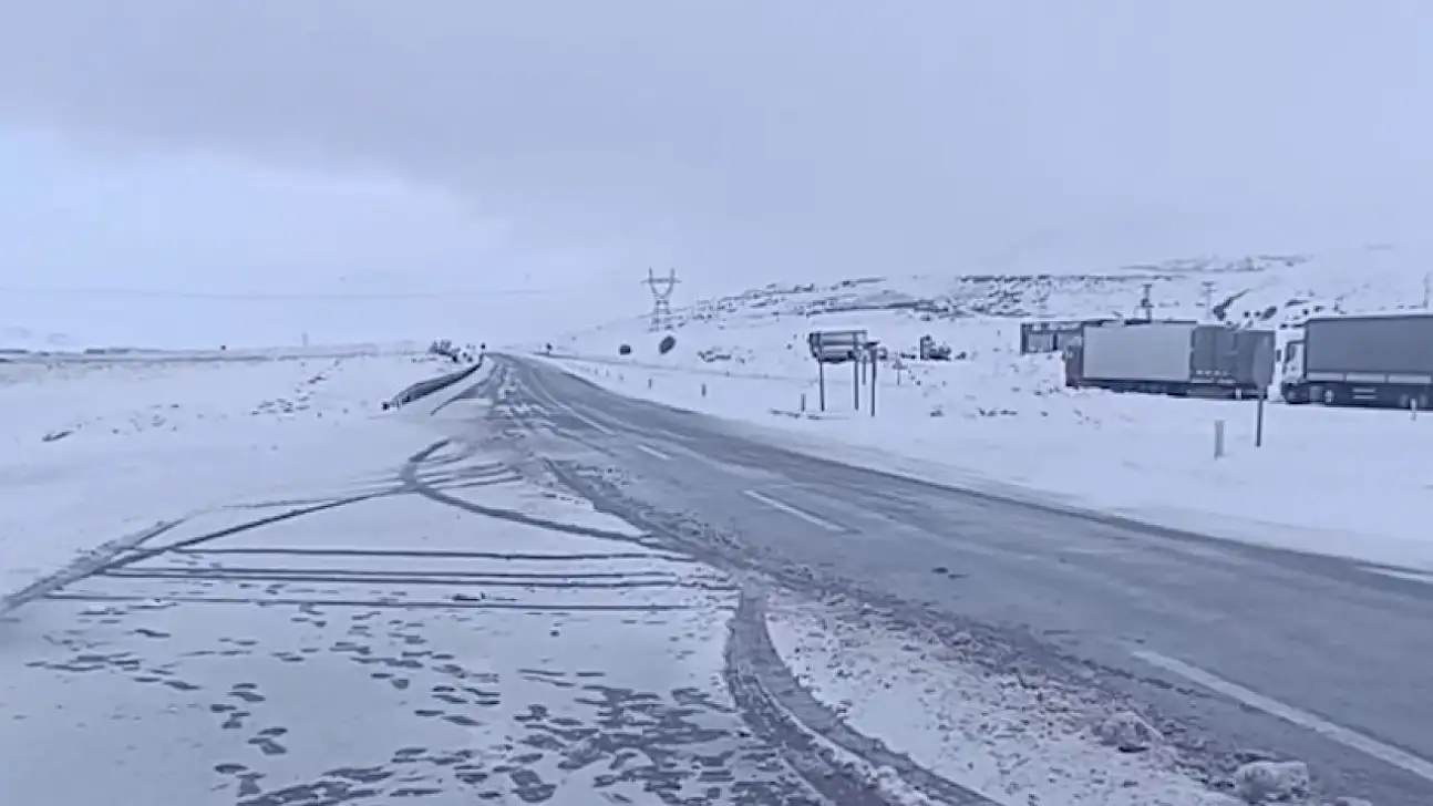 Sürücüler dikkat! Kayseri'de 2 yol çekici ve tırlar için kapalı