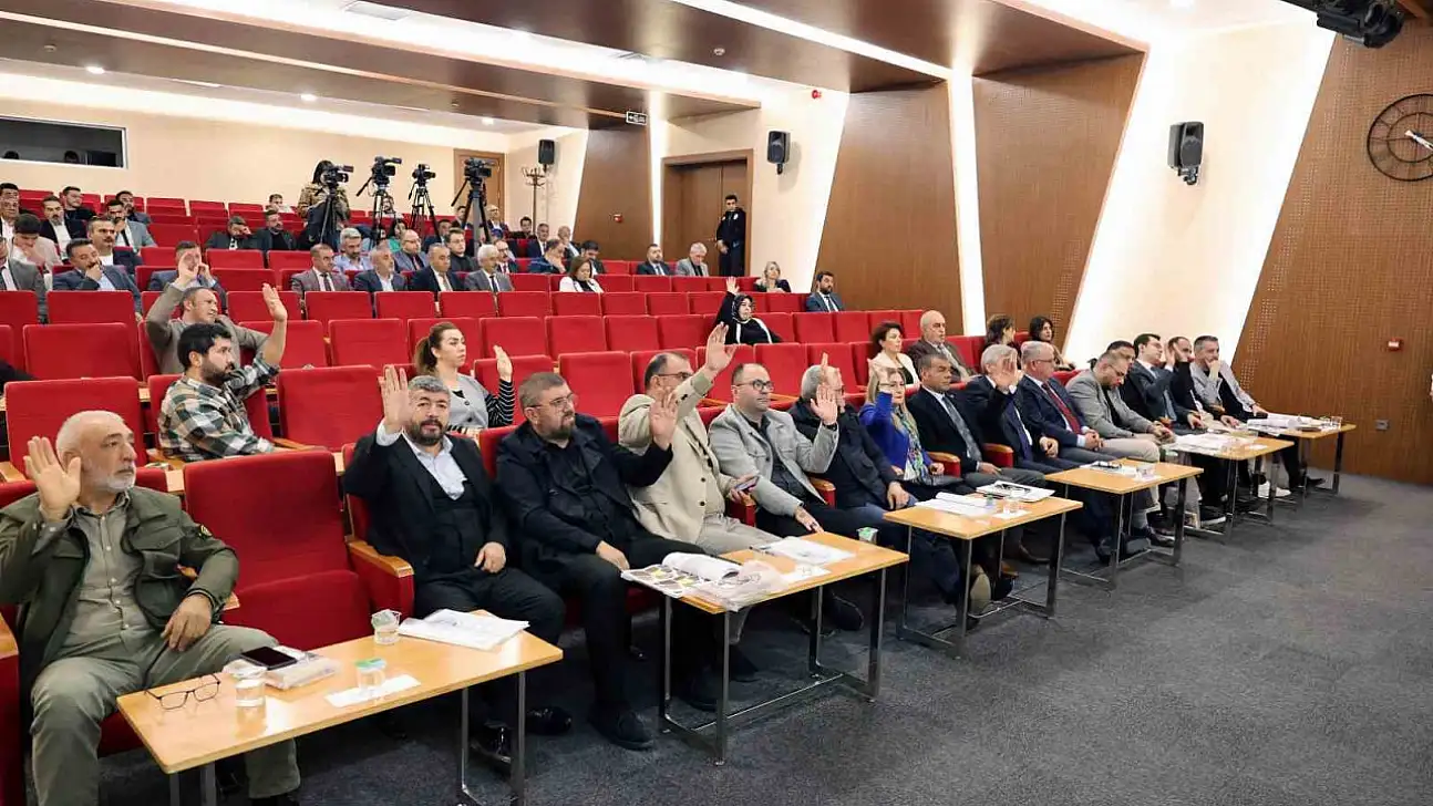 Talas'ta 14 gündem maddesi karara bağlandı