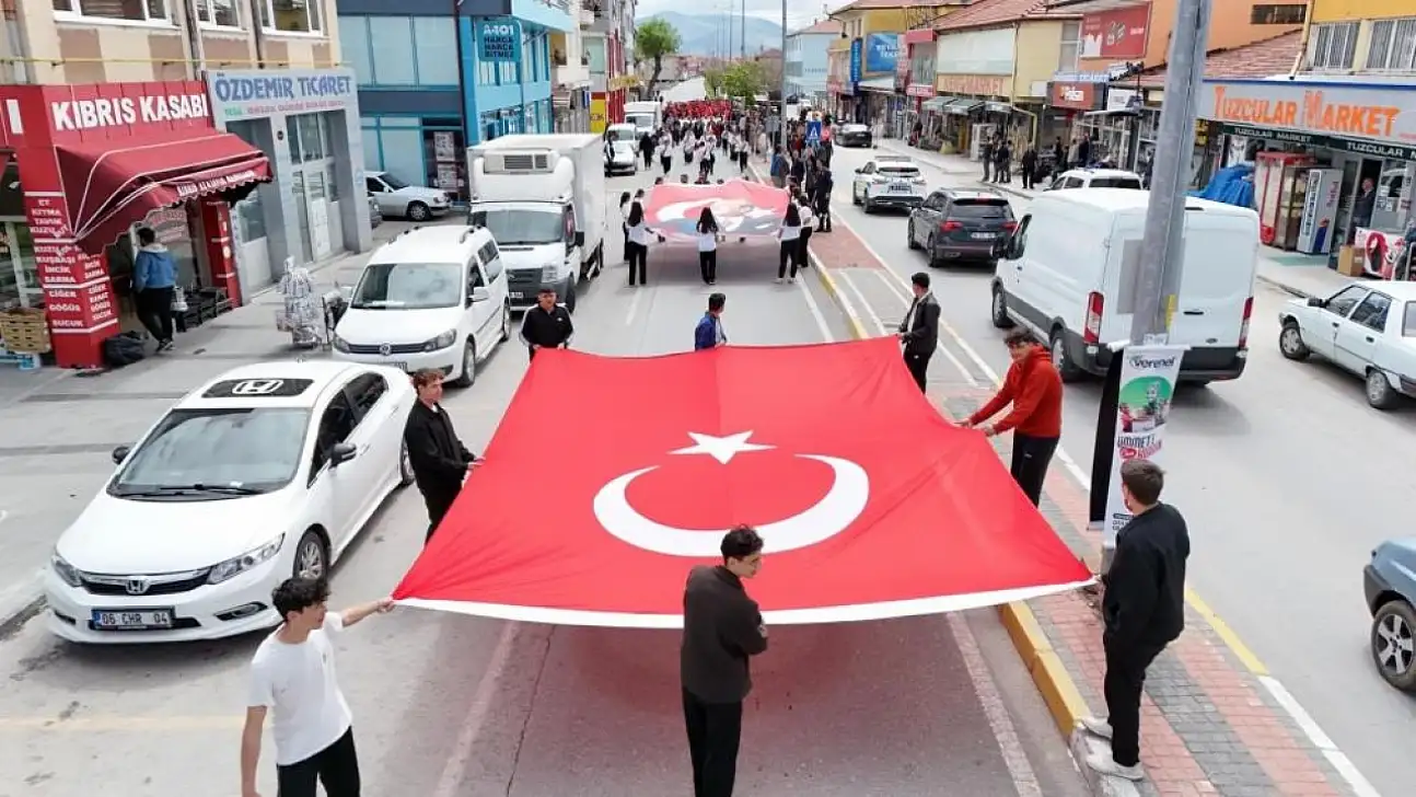Tomarza'da 19 Mayıs ruhu: Yürüyüşe büyük ilgi