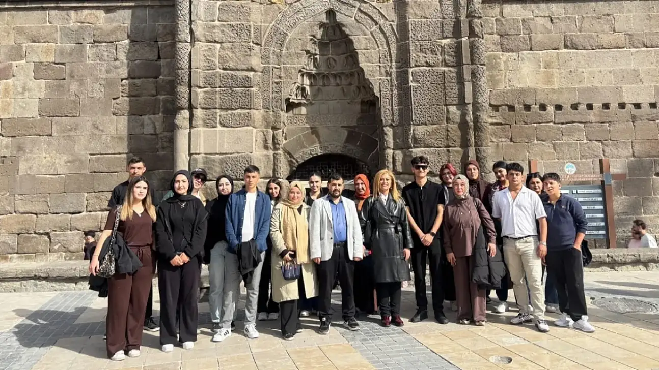 Tomarza'dan Kayseri'nin tarihi duraklarına kültür gezisi