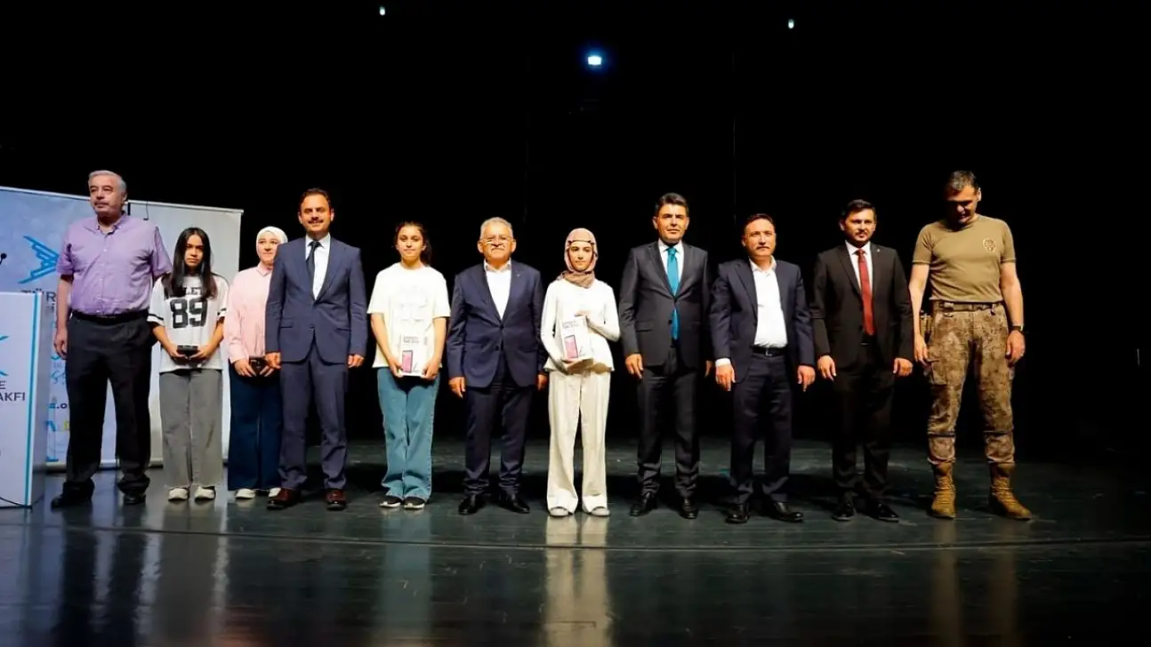 TÜGVA Kayseri Yaz Okulu kapanışında gençlere önemli mesajlar