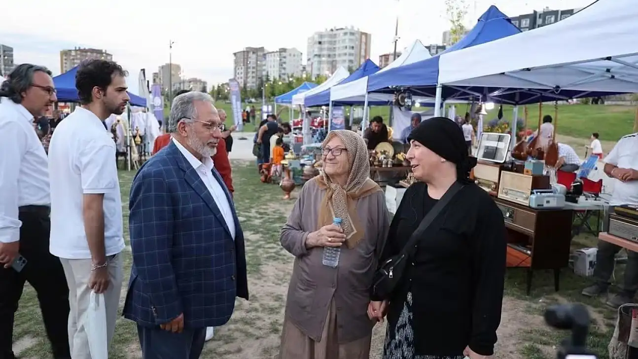 Türkiye'nin en büyük antika fuarı Kayseri'de açıldı! 100 bin eser bir arada