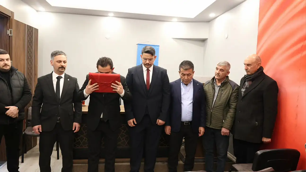 Ülkü Ocakları'nda görev değişimi