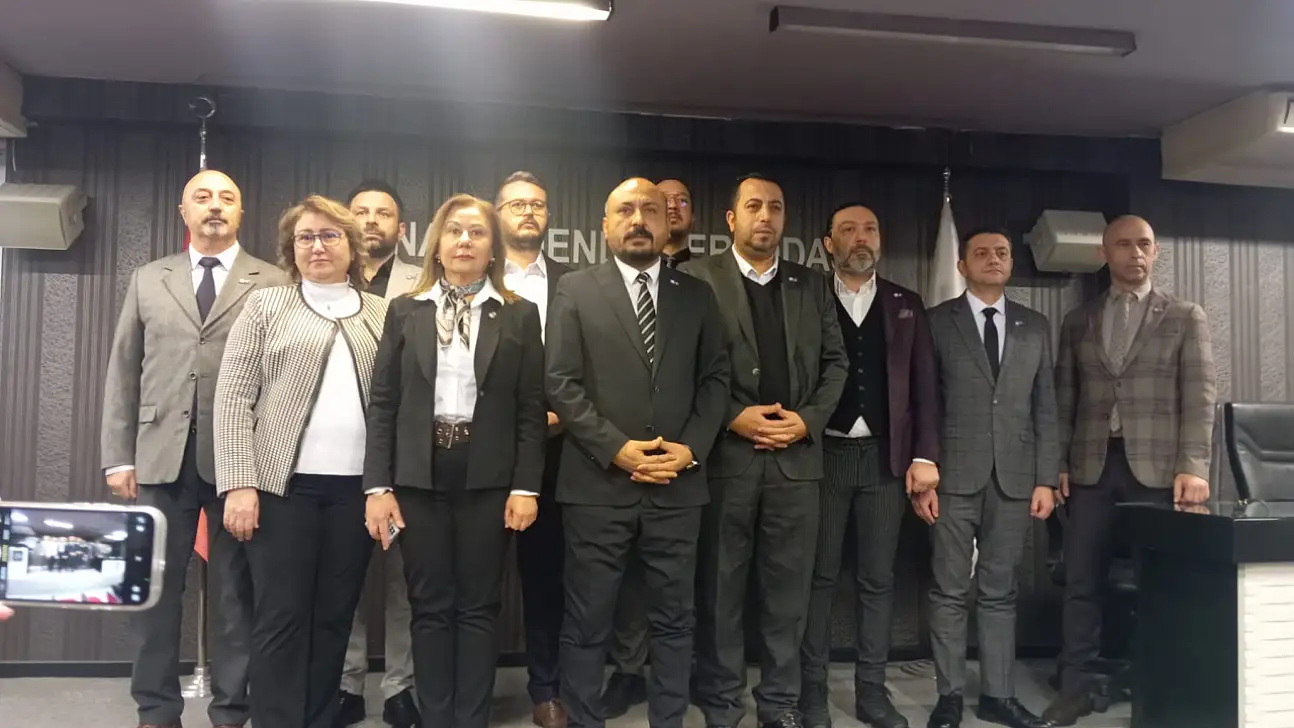 Varol oy birliği ile yeniden aday