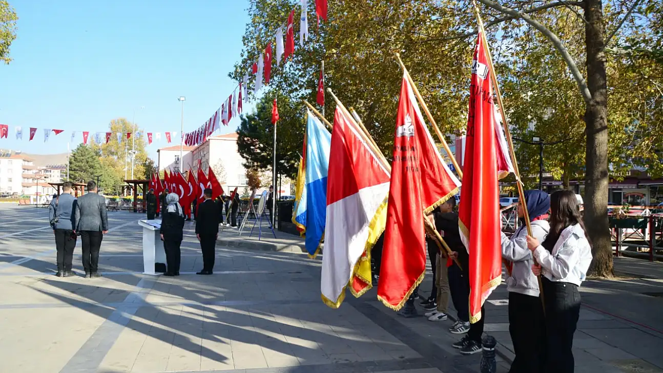 Yahyalı'da 09.05'te hayat durdu