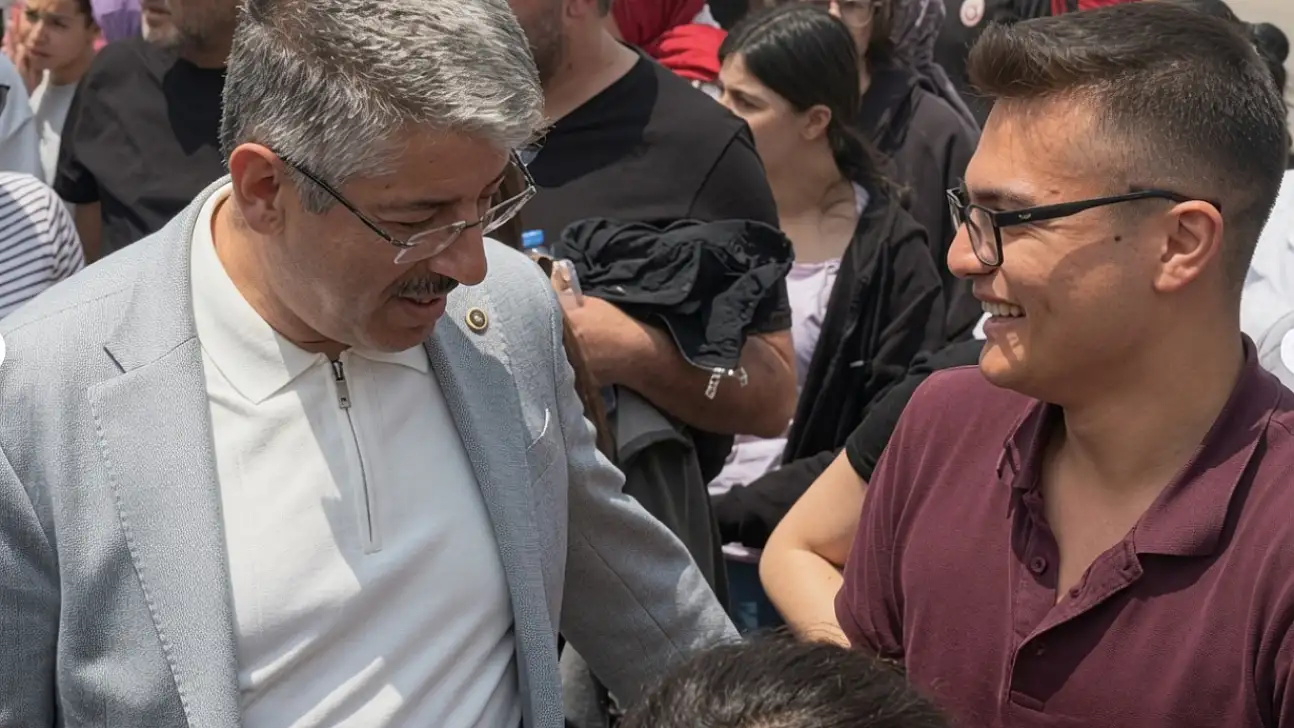 YKS öğrencilerine Şaban Çopuroğlu desteği