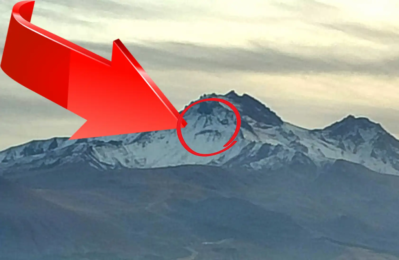 Erciyes'in zirvesinde korkutan, garip ve gizemli bir yüz belirdi! Kent merkezinde o ana şahit olan dönüp bir daha baktı