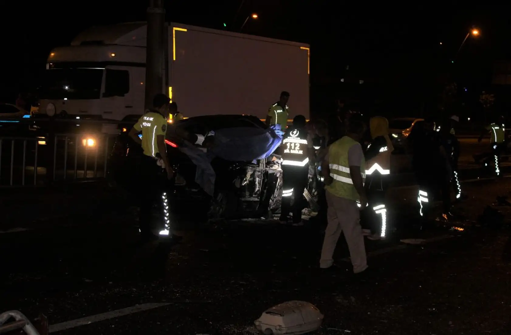 Feci kaza: 2 ölü, 2 yaralı