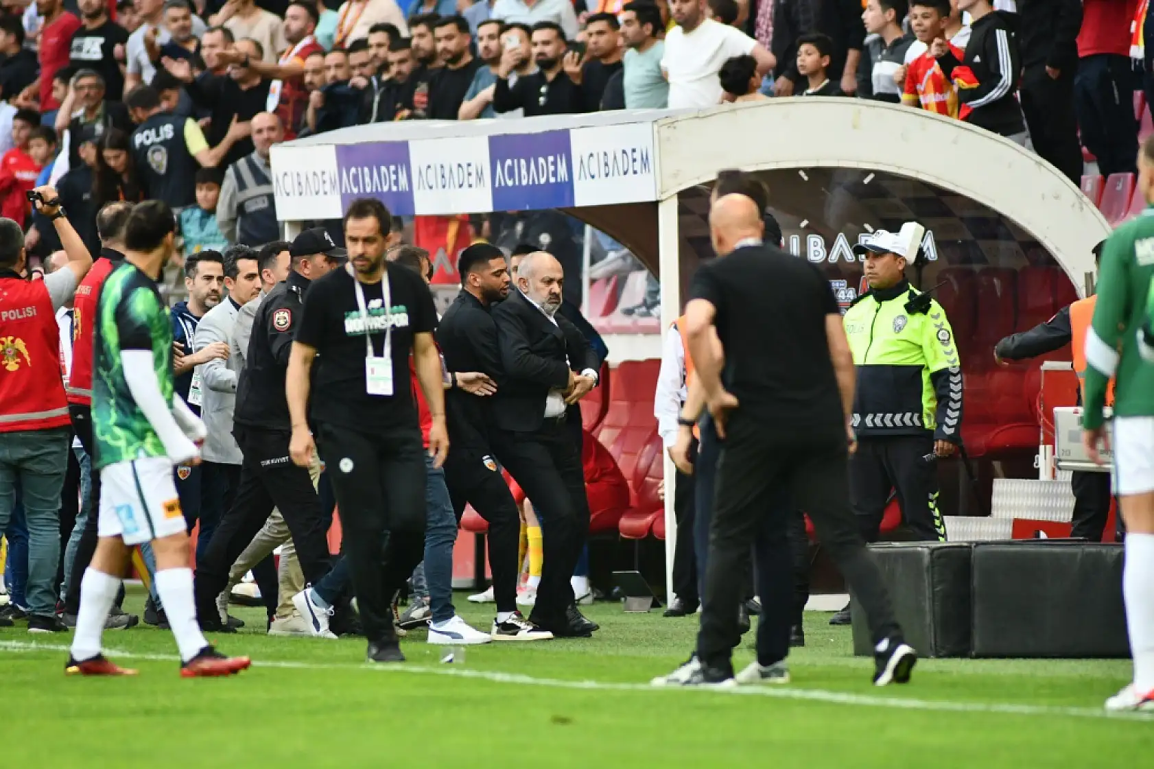 Ali Çamlı açtı ağzını yumdu gözünü: Türk futbolunun katilleri