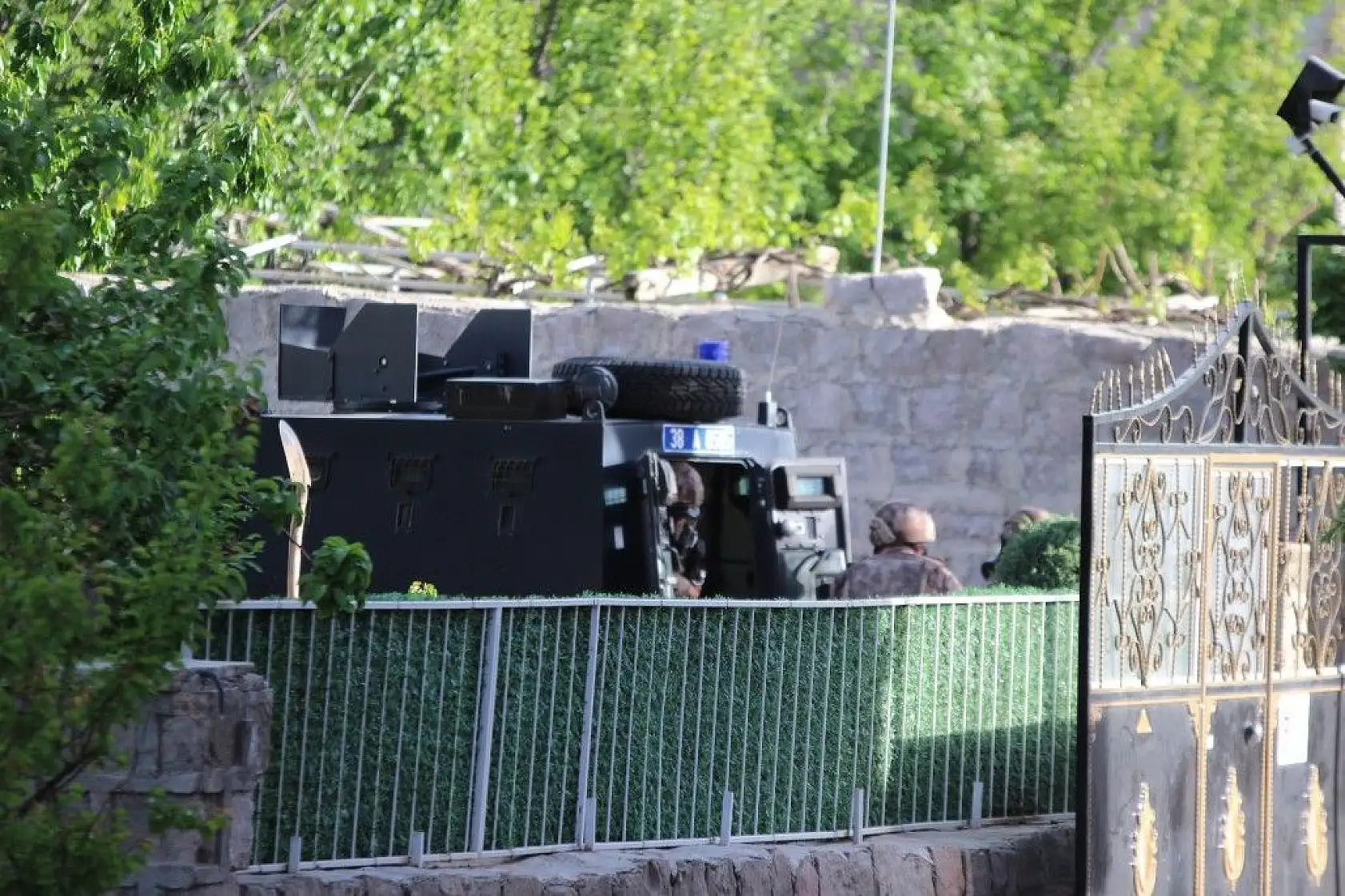 Özel harekat polislerinden operasyon