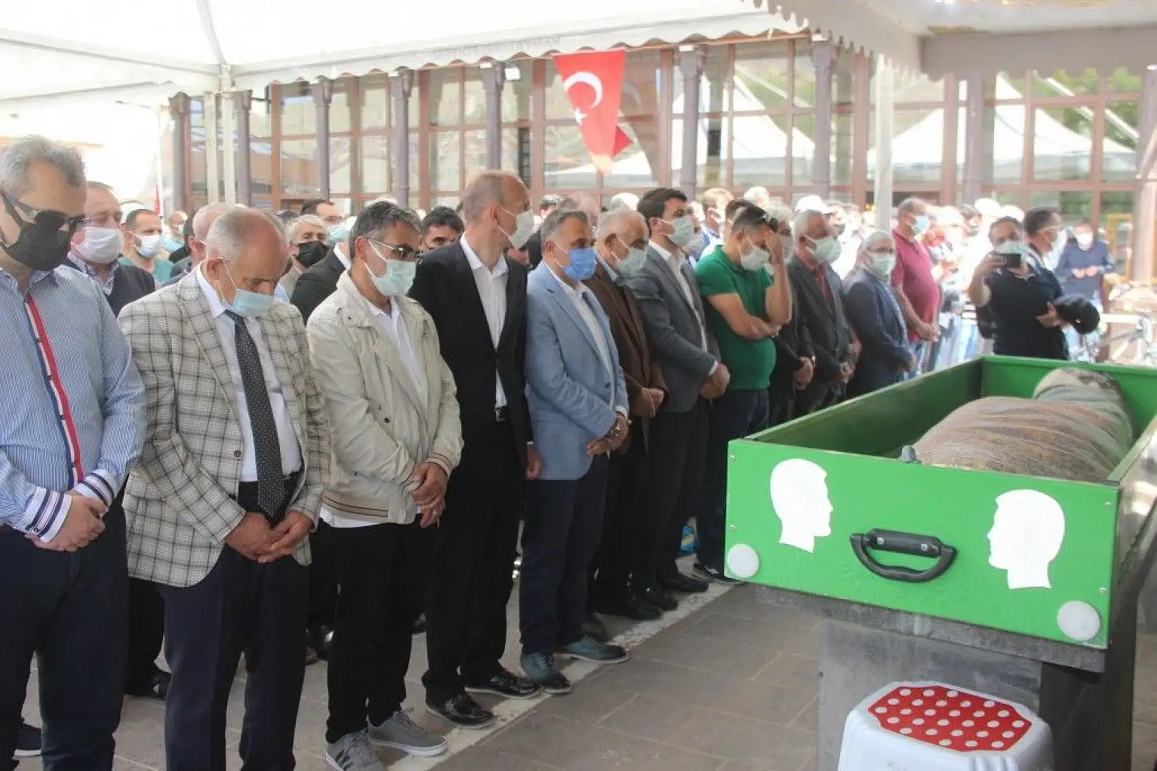 Arife öğretmen için gözyaşları sel oldu