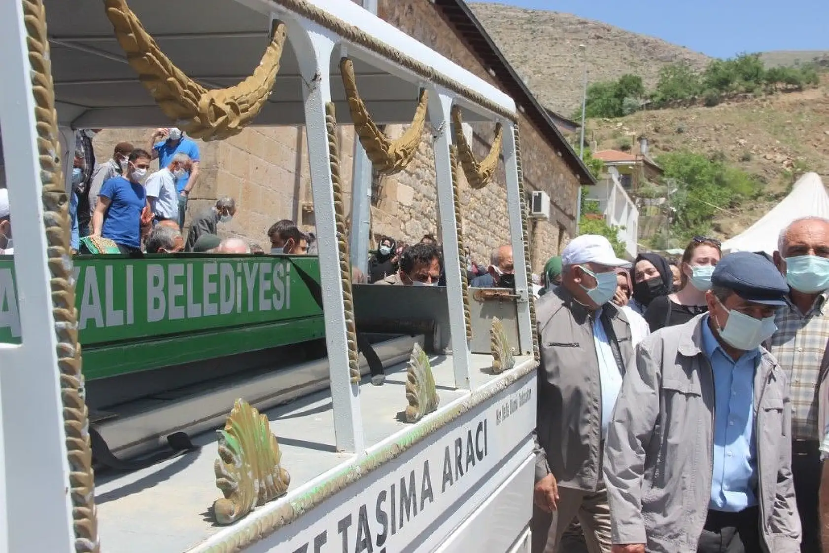 Arife öğretmen için gözyaşları sel oldu