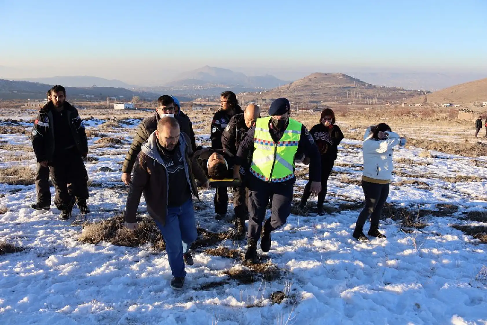 Otobüs devrildi ölü ve çok sayıda yaralı var