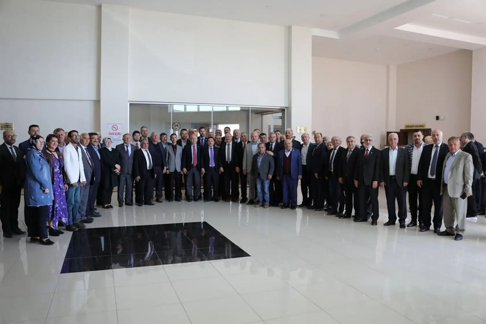 Vali Gökmen Çiçek, İGM üyelerine veda etti