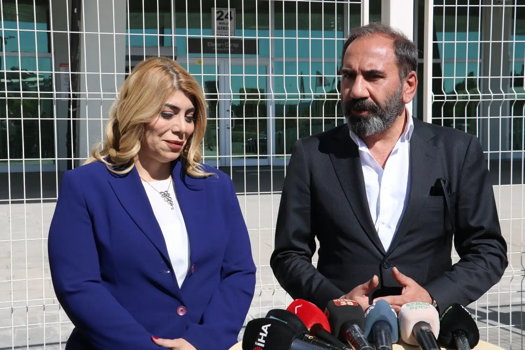 Alkışlar Gözbaşı ve Otyakmaz'a