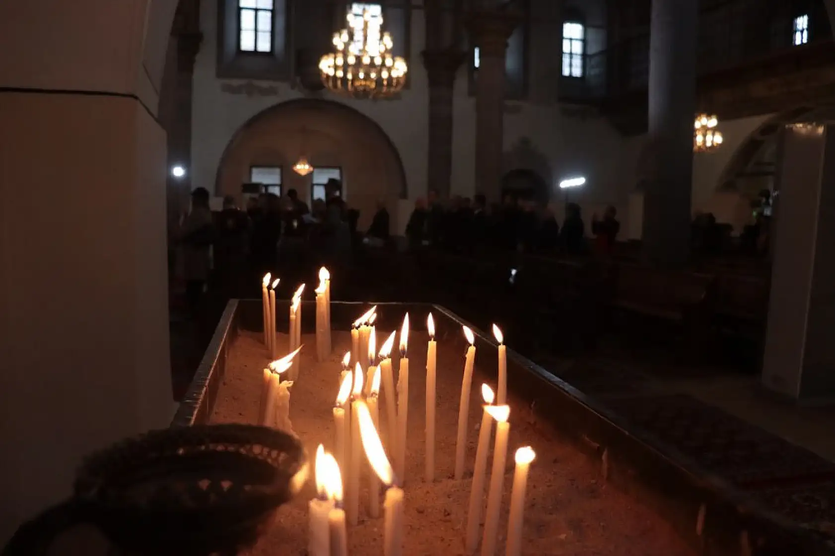 Miçing ayininde depremzedelere dua