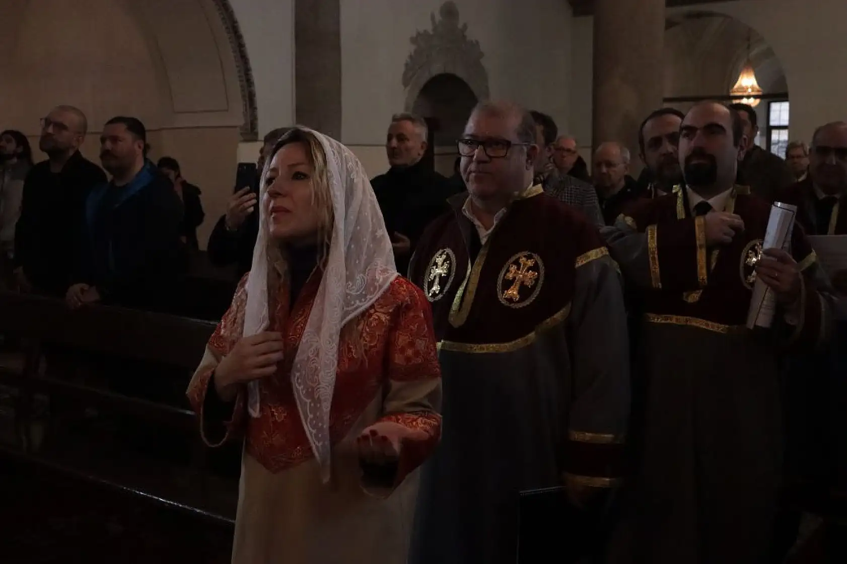 Miçing ayininde depremzedelere dua