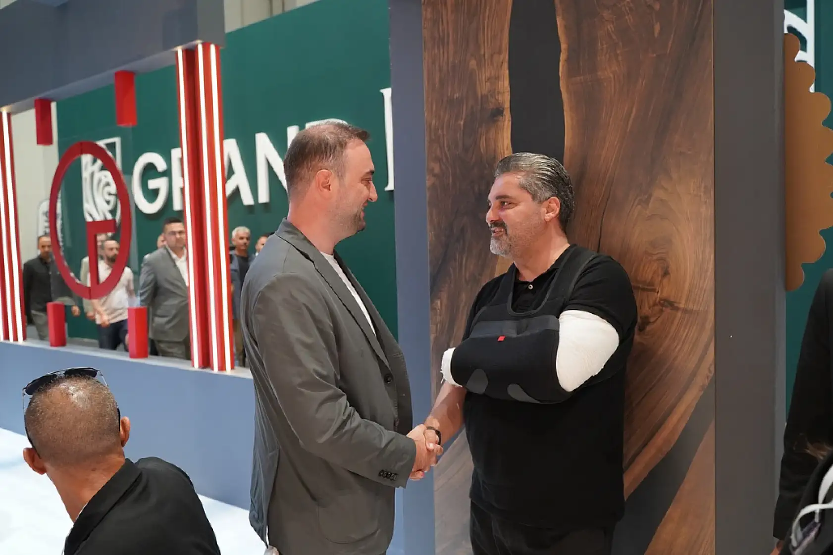 Kaza sonrası AK Parti il Başkanı ilk kez objektiflere yansıdı! İşte yaralı Başkan