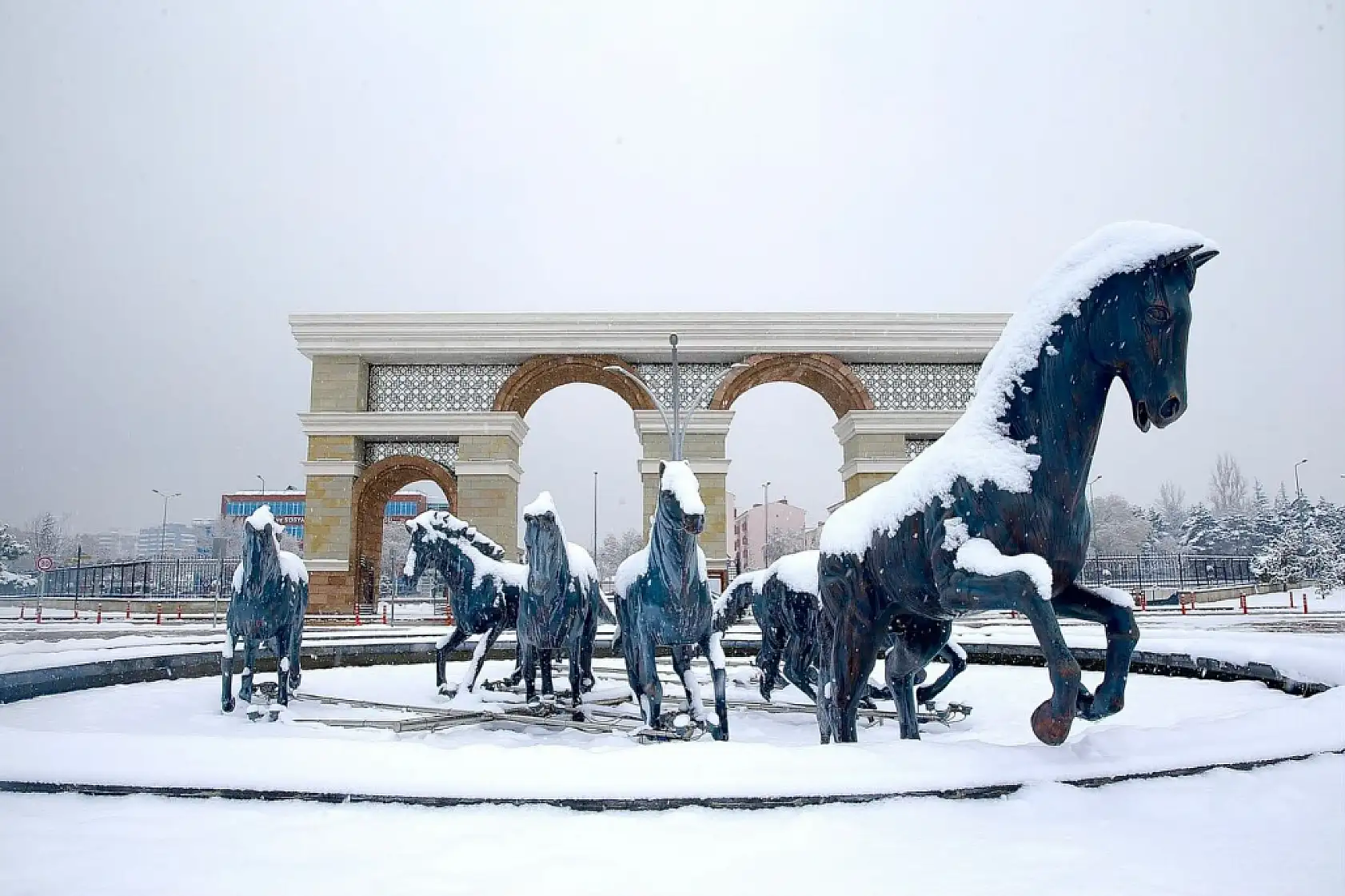 Kayseri'de çekildi! İşte kentten kar manzaraları