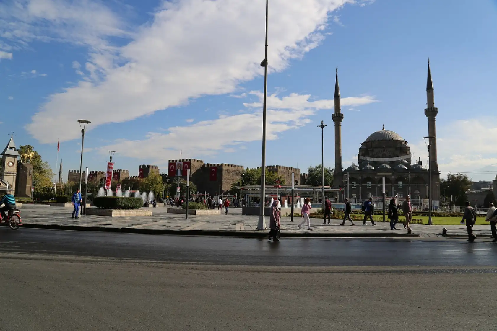 Kayseri'de vatandaşın bankalarda olan parası belli oldu! Bakın vatandaş parasını en çok neye yatırmış?