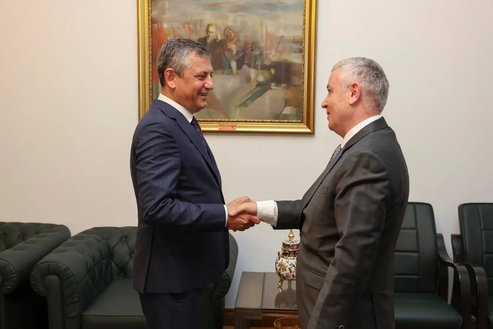 CHP genel merkezinde Kayseri hareketliliği!
