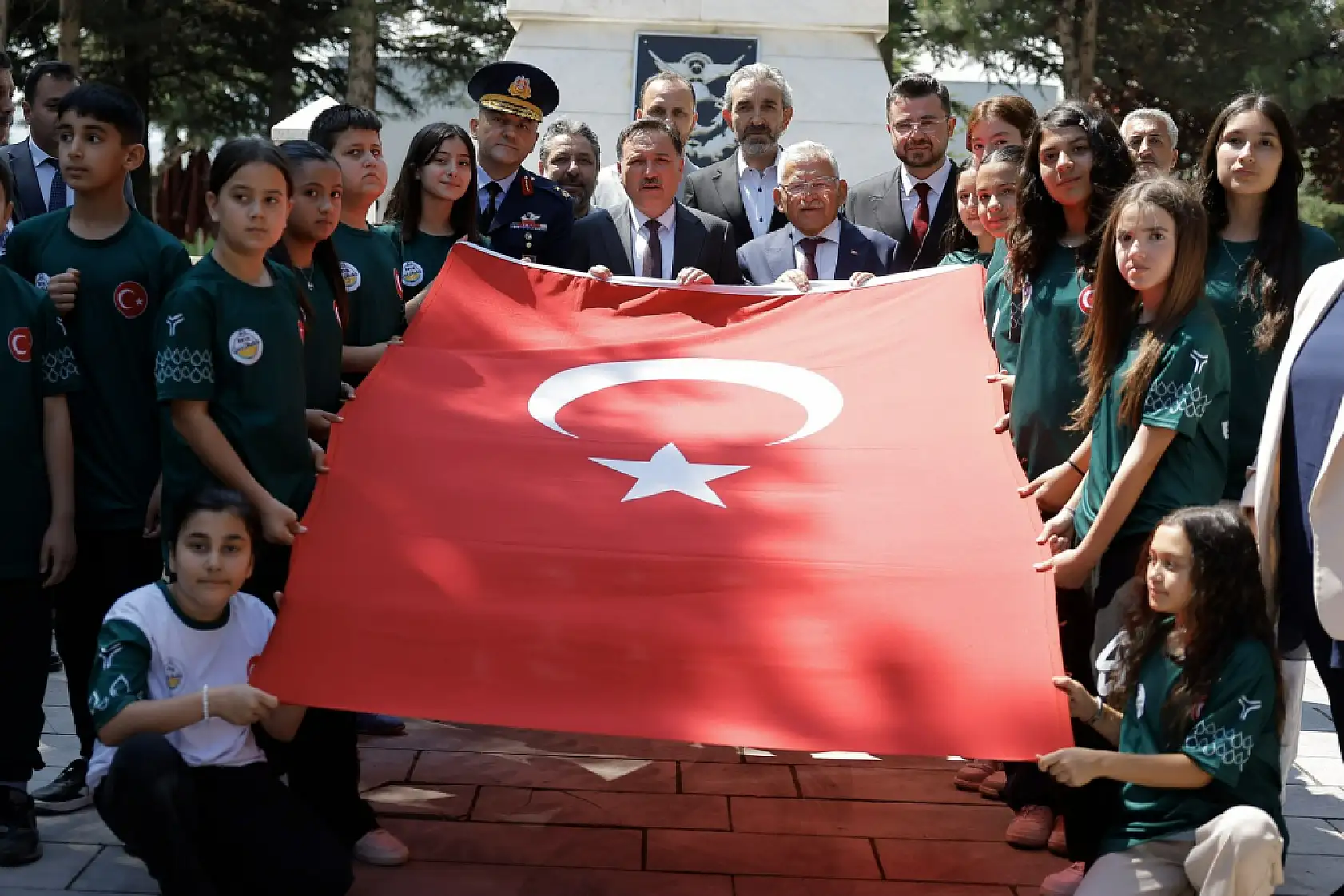 Büyükkılıç'tan 15 Temmuz gününde anlamlı ziyaret