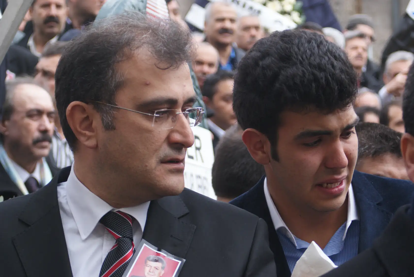 Kayseri'de 13 yıl önce 'Efsane Başkanın' cenaze töreninde neler yaşandı! İşte o tarihi günden geriye kalan fotoğraflar