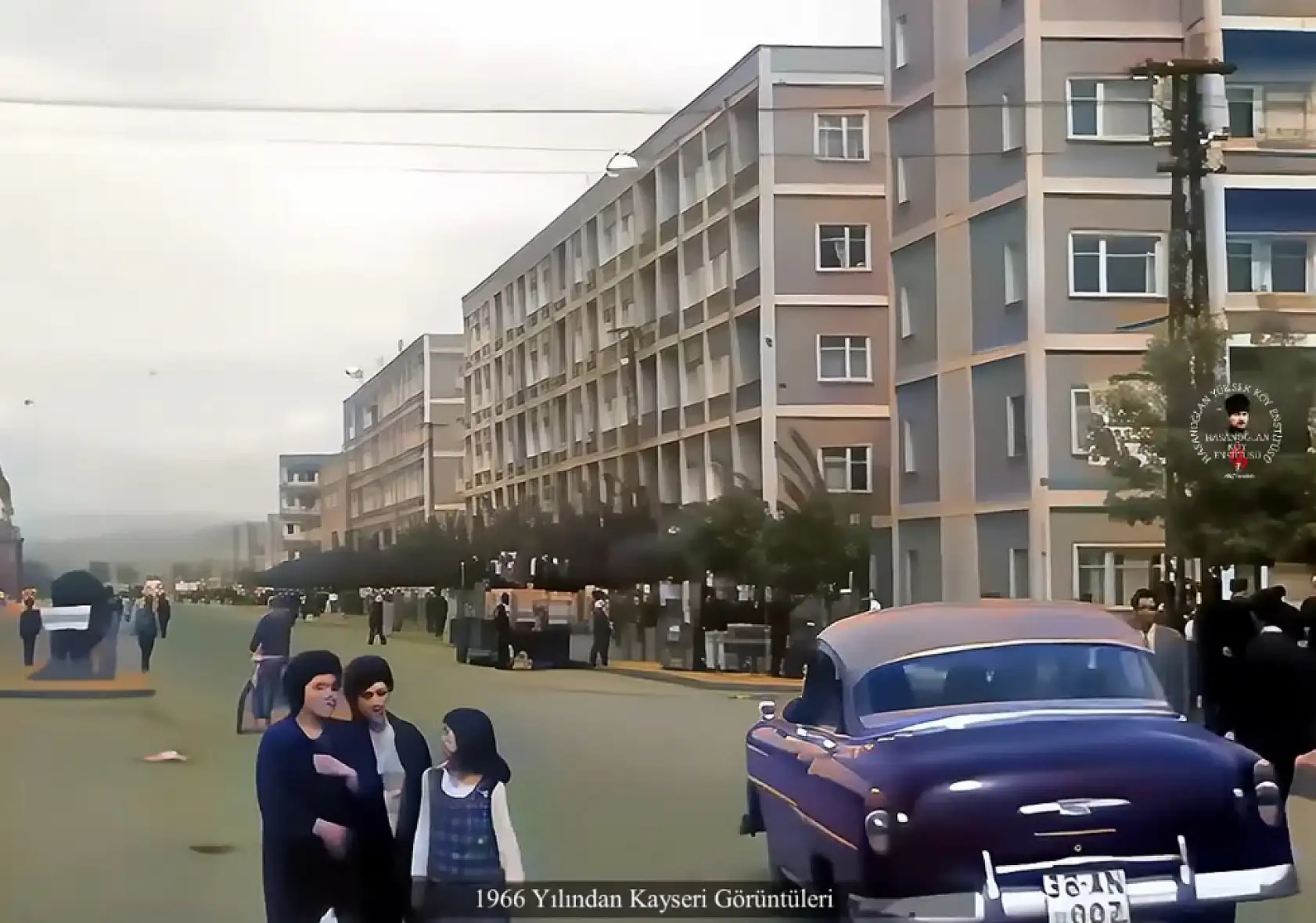 Kayseri'nin 62 yıl önceki renklendirilmiş görüntüleri ortaya çıktı! Bakın o zamanlar şehir ve insanlar nasılmış?