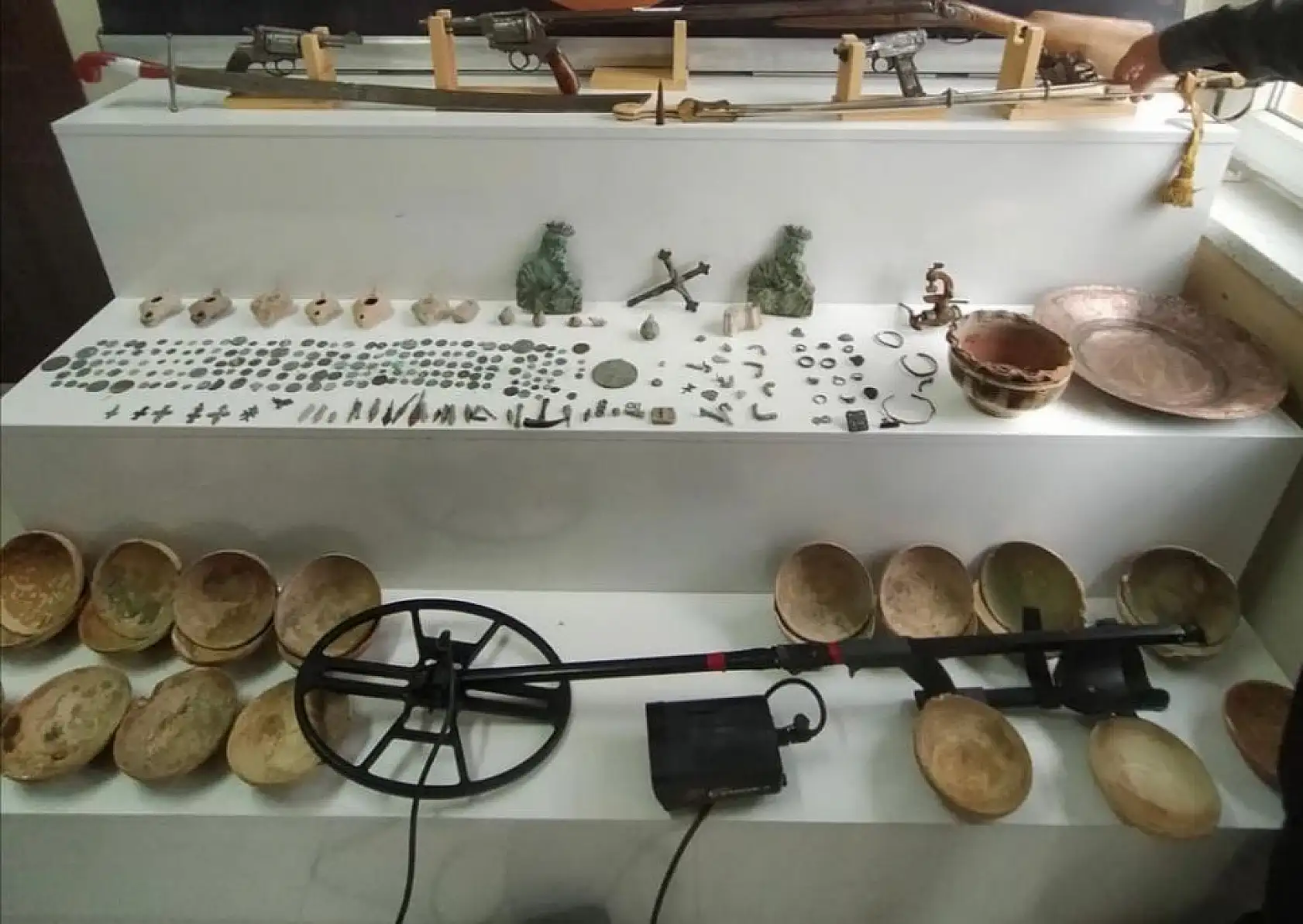 Operasyonda bakın neler çıktı?